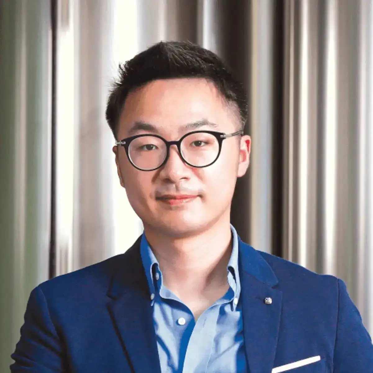【Bobby Bao】简介：Crypto.com联合创始人兼企业发展主管